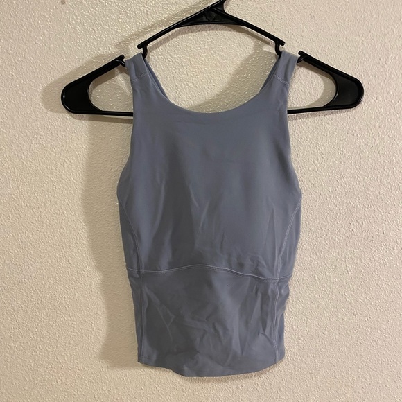 Workout top - Picture 2 of 2